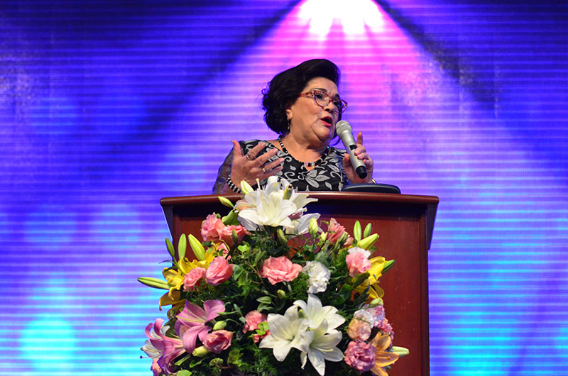 prof-gladys-3